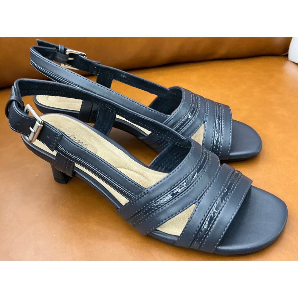 Easy Street Meghan Sandals Womens 6W Navy Slingback Kitten Heel Strappy